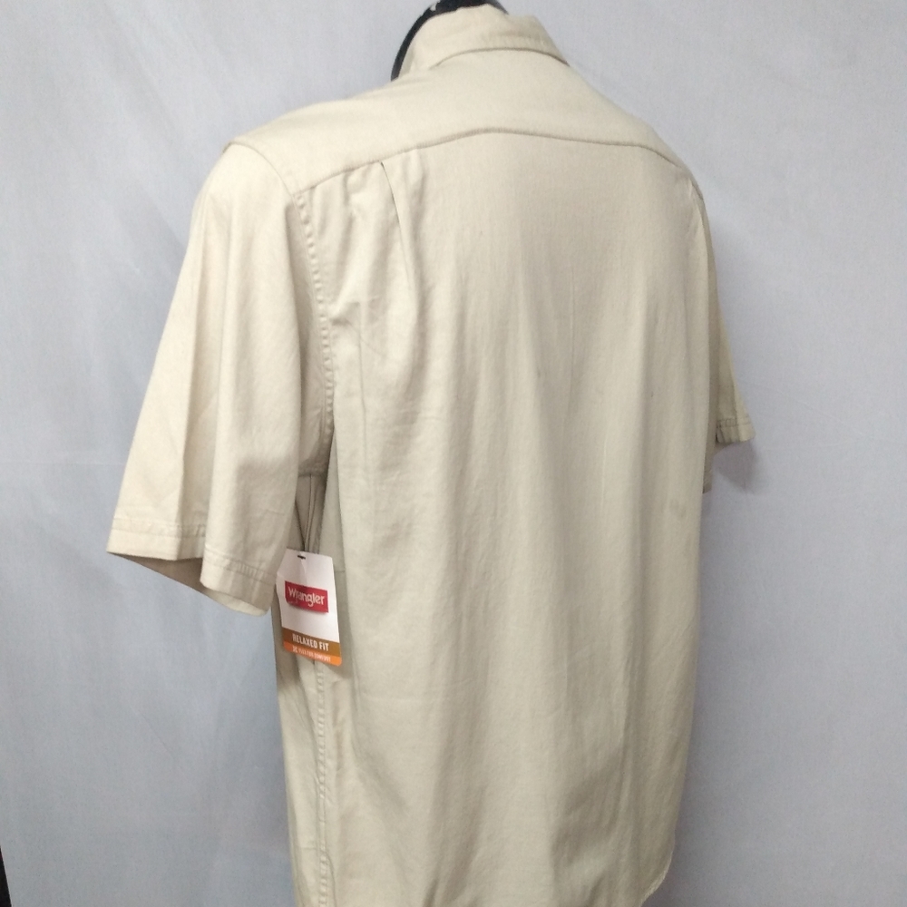 Wrangler button up - Picture 3 of 5